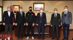 MİLLİ GÜREŞÇİDEN BAŞKAN ZOLAN’A ZİYARET