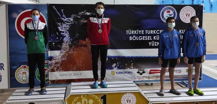 BÜYÜKŞEHİR YÜZME ŞAMPİYONASINDAN MADALYALARLA DÖNDÜ