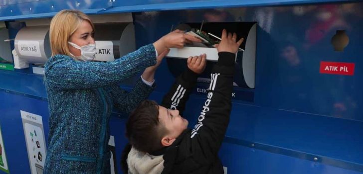 MERKEZEFENDİ’DE MOBİL ATIK GETİRME MERKEZLERİ KURULDU