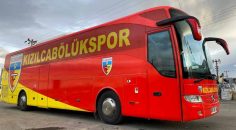 KIZILCABÖLÜKSPOR’A BAŞKAN ZOLAN’DAN OTOBÜS