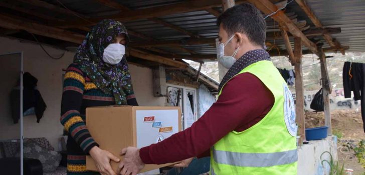 SOSYAL MARKET YÜZ GÜLDÜRÜYOR