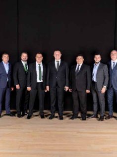 DENİZLİSPOR’DA YÖNETİM KARIŞTI