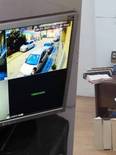 POLİS KAÇAKÇILARI YAKALADI