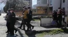 GECE YARASALARI BİNANIN ÇATISINI ÇALDI