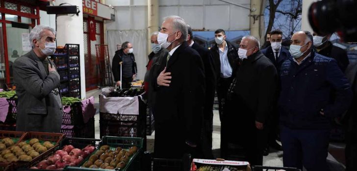 BAŞKAN ZOLAN’DAN HAL ESNAFINA ŞAFAKTA ZİYARET