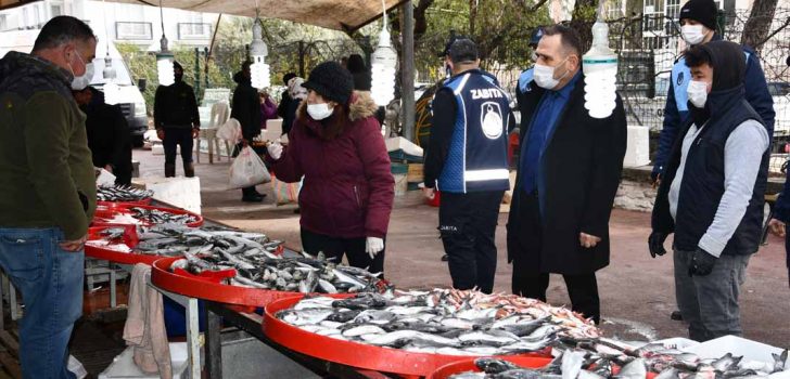 BELEDİYE EKİPLERİ HİJYEN KURALLARINI HATIRLATTI