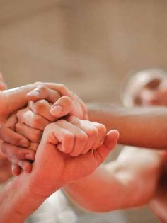 SPOR GİYSİ BANKASI İLE YÜZLER GÜLECEK