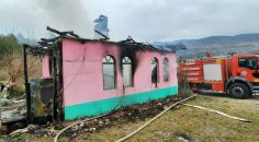 ACIPAYAM’DAKİ YANGINDA YAŞLI ADAM SON ANDA KURTULDU