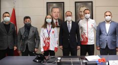 BAŞKAN ÖRKİ ŞAMPİYON SPORCUYU AĞIRLADI