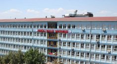 HASTANENİN 3.KATINDAN DÜŞEN ÖĞRETMEN ÖLDÜ