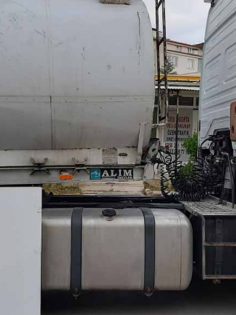 KAÇAKÇILAR BİNLERCE LİTRE İLE YAKALANDI