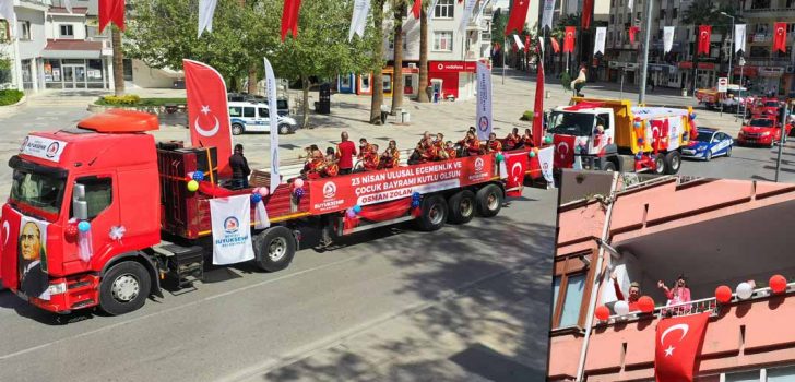 23 NİSAN ÇOŞKUSUNU BÜYÜKŞEHİR İLE YAŞADILAR