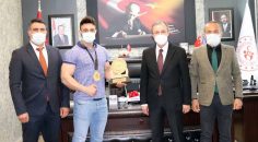 VÜCUT GELİŞTİRME ŞAMPİYONU HEDEF BÜYÜTTÜ