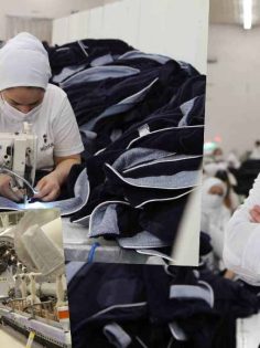 TAM KAPANMADA TEKSTİL SEKTÖRÜ TAM KAPASİTE ÇALIŞIYOR