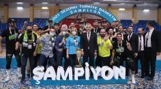 MERKEZEFENDİ BASKET ŞAMPİYON KUPASINA KAVUŞTU