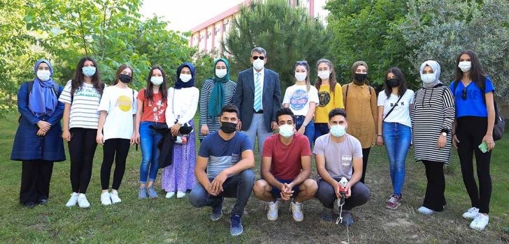 REKTÖR KUTLUHAN’IN PROJESİ İLE ÖĞRENCİLER RAHATLADI