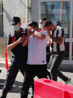 PİRE GRUBU BU SEFER ZIPLAYAMADI, JASAT’A TAKILDI