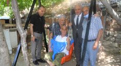 ZİHİNSEL ENGELLİ MUSTAFA MUTLU OLDU