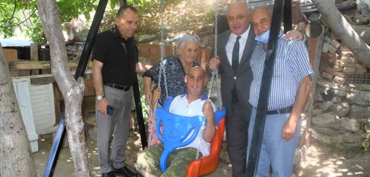 ZİHİNSEL ENGELLİ MUSTAFA MUTLU OLDU