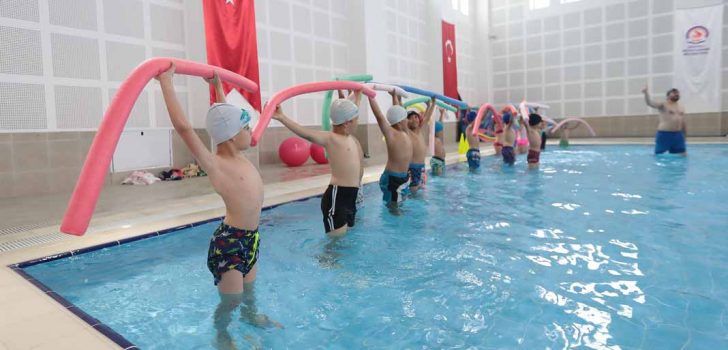 BÜYÜKŞEHİR SPOR KURSLARI YOĞUN KATILIMLA BAŞLADI