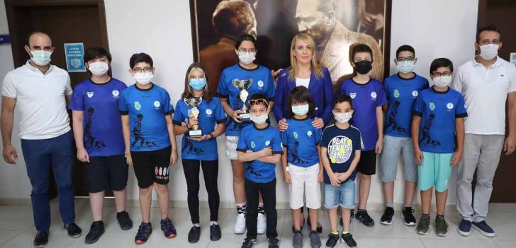 MERKEZEFENDİ BELEDİYESİ SATRANÇ TAKIMI İKİ KUPA KAZANDI