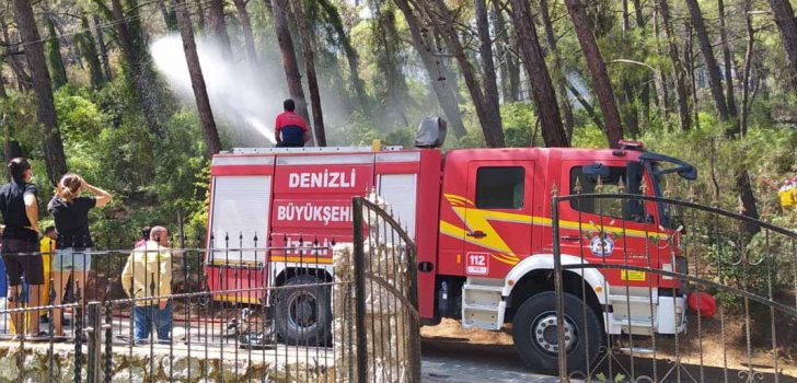 BÜYÜKŞEHİR İTFAİYE EKİPLERİ CANLA BAŞLA GÖREV BAŞINDA