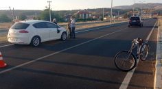 OTOMOBİLİN ÇARPTIĞI BİSİKLET SÜRÜCÜSÜ ÖLDÜ