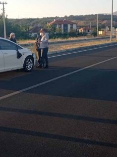 OTOMOBİLİN ÇARPTIĞI BİSİKLET SÜRÜCÜSÜ ÖLDÜ