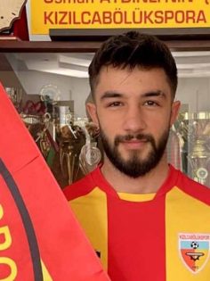 KIZILCABÖLÜKSPOR’A MANİSA’DAN FORVET