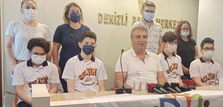 GELİŞİM KOLEJİ BAŞARILI ÖĞRENCİLERİ TANITTI