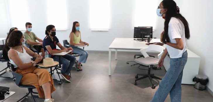 MERKEZEFENDİ BELEDİYESİ’NDEN YABANCI DİLLERDE PRATİK İMKANI