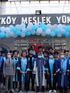 PAÜ SARAYKÖY’DE MEZUNİYET HEYECANI