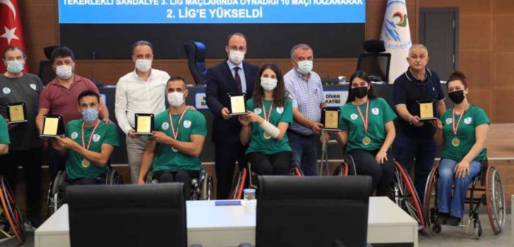 BAŞKAN ÖRKİ’DEN ŞAMPİYONLARA TEŞEKKÜR PLAKETİ