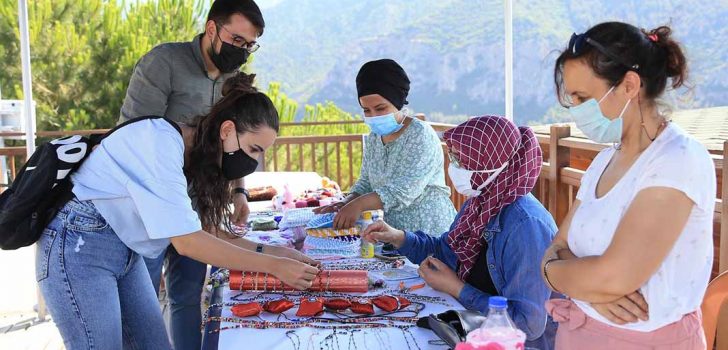 SEYİR TEPESİ’NDE EL EMEĞİ GÖZ NURU SERGİ