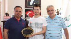 ÇALLI ÖĞRENCİ TÜRKİYE BİRİNCİSİ OLDU