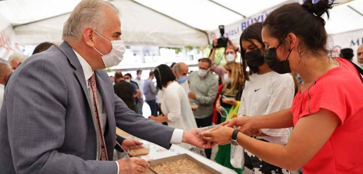 BÜYÜKŞEHİR’DEN GELENEKSEL AŞURE HAYRI