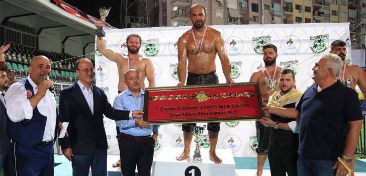 PAMUKKALE YAĞLI GÜREŞLERİ’NDE BAŞPEHLİVAN GÜRBÜZ OLDU