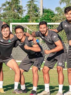 DENİZLİSPOR GENÇLERLE BANDIRMA KARŞISINDA