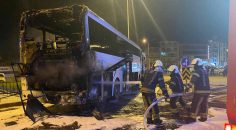YOLCU OTOBÜSÜ YANDI KÜL OLDU