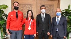 MİLLİ EĞİTİM, OLİMPİYAT ŞAMPİYONUNU AĞIRLADI