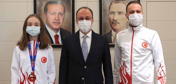 PAMUKKALELİ SPORCULAR DÜNYA KUPASI’NDA