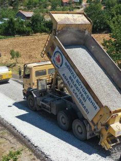 ÇAMELİ’DE 10 MAHALLEYE 30 KİLOMETRE ASFALT