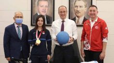 BAŞKAN ÖRKİ ŞAMPİYON SPORCUYU AĞIRLADI