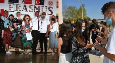 NEVZAT KARALP LİSESİ AVRUPALI MİSAFİRLERİNİ AĞIRLADI