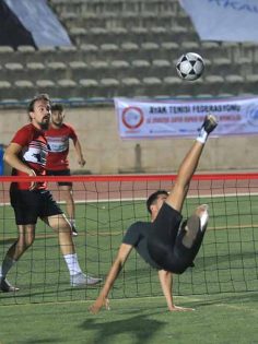 PAMUKKALE BELEDİYESİ ŞAMPİYONLARI AĞIRLIYOR