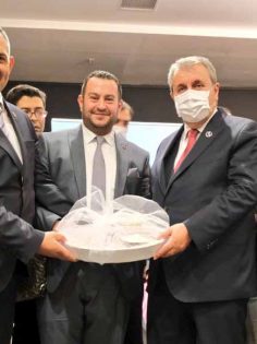 ANKARA’DA DENİZLİ RÜZGARI ESTİ