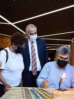 DENİZLİ CAMLA BULUŞTU