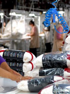 DENİZLİ’DE İHRACAT ARTTI, İTHALAT AZALDI