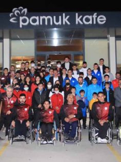 BAŞKAN ÖRKİ, PAMUKKALE BELEDİYESPOR AİLESİNİ AĞIRLADI