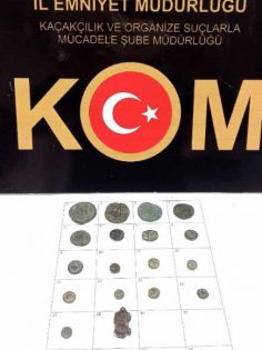 DENİZLİ’DE ÜZERİNDE İMPARATOR BÜSTÜ OLAN SİKKE ELE GEÇİRİLDİ